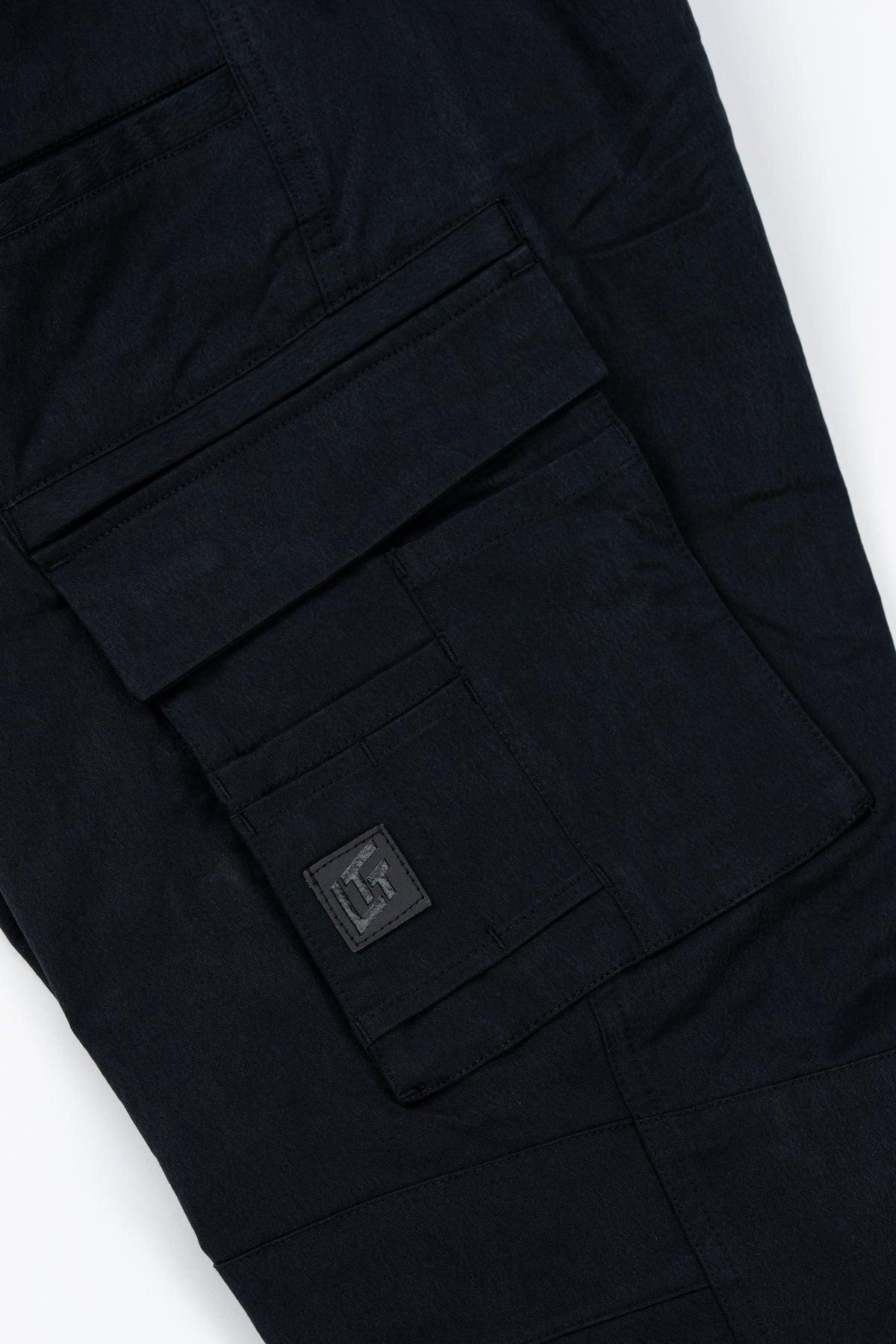 #color_black 
