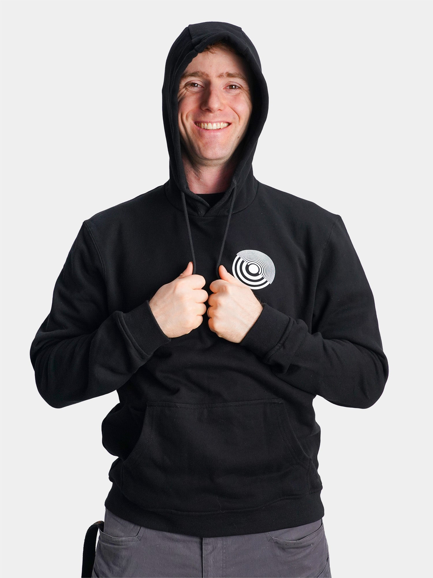 Model: Linus, Size: Medium, Height: 5’6”/168cm