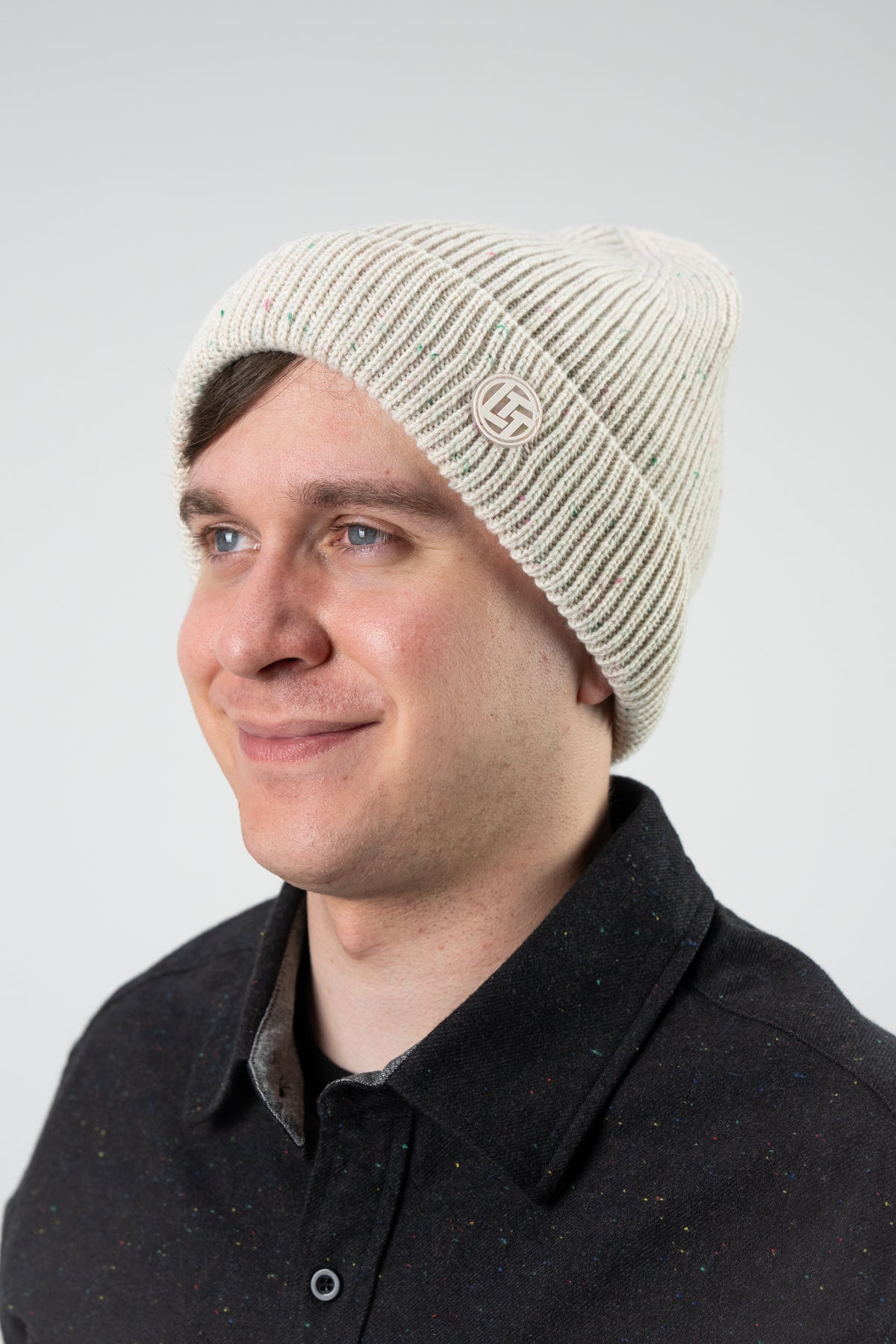 Model: Mitchell, Size: Regular #color_off-white
