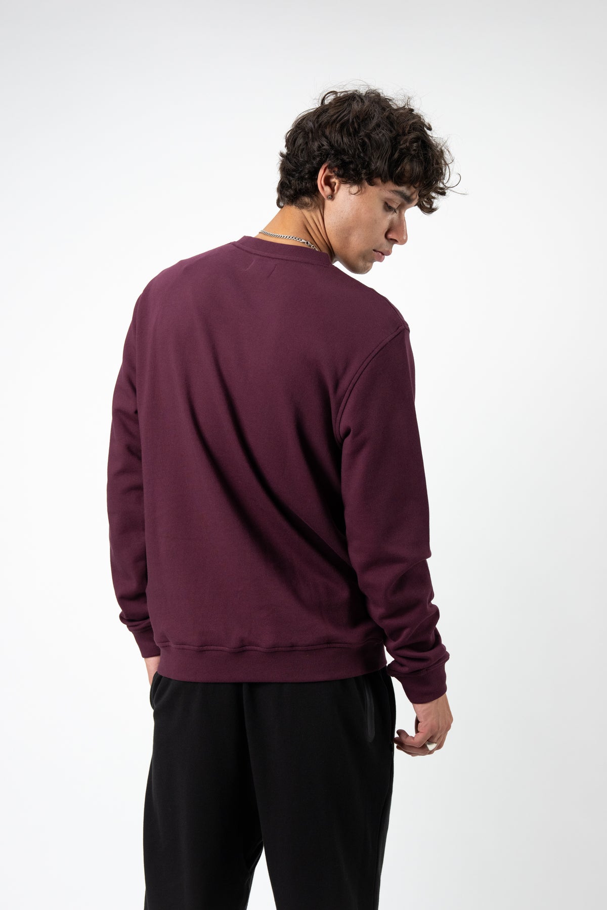 Model: Mateo, Size: Medium, Height: 6'1½"
#color_fig