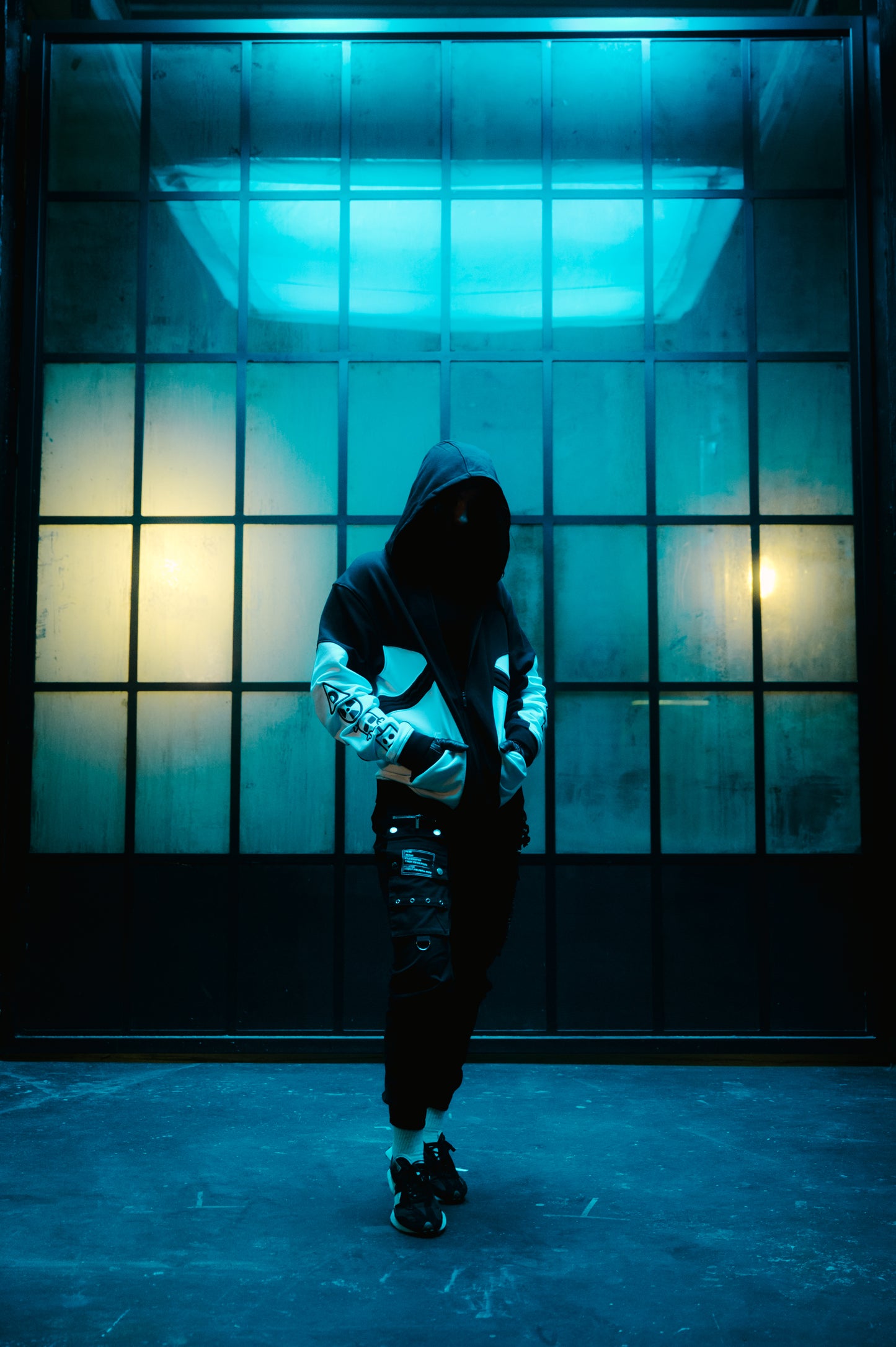 Model: Tatjana, Size: Small, Height: 5’7”/170cm