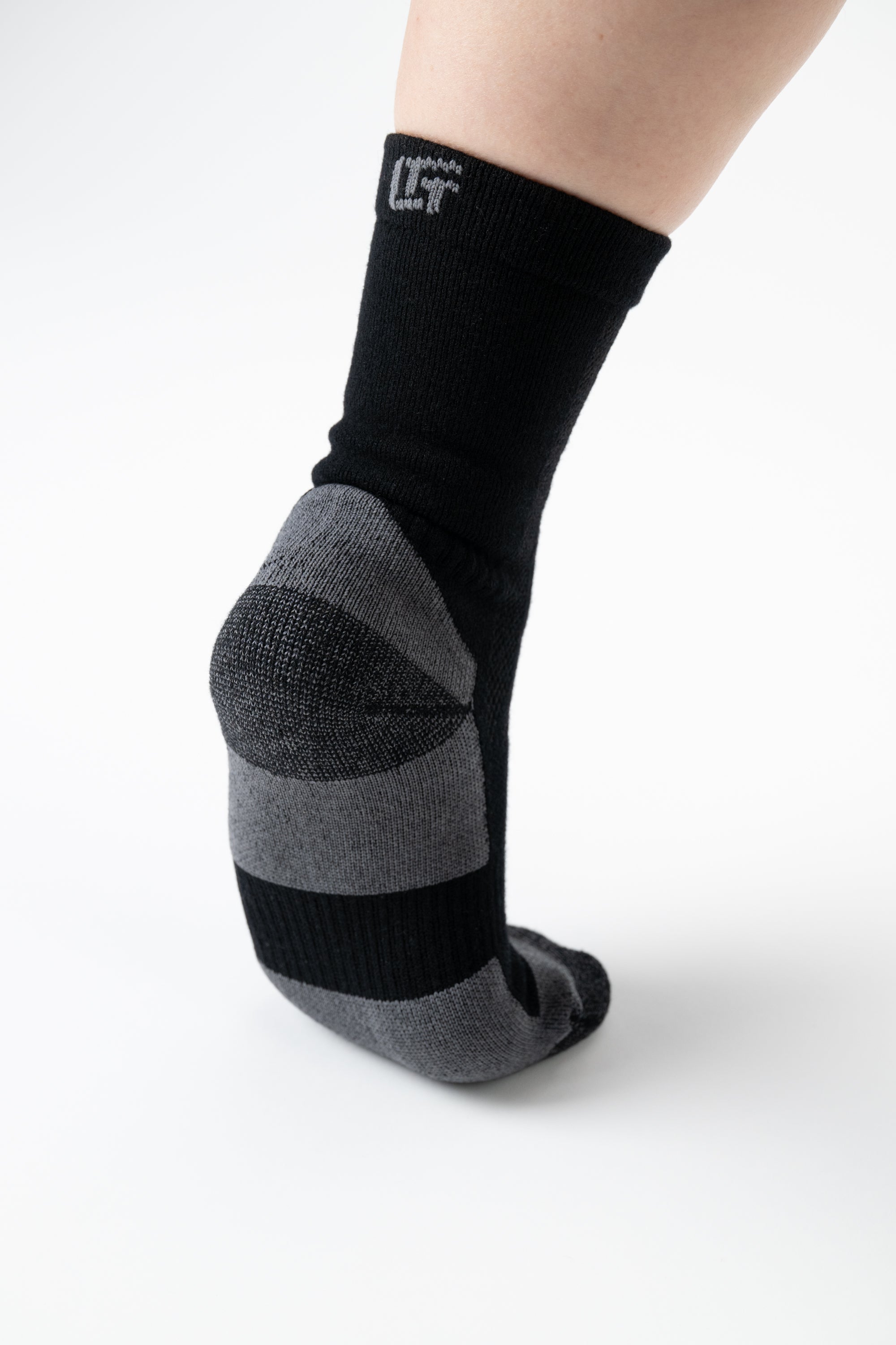 #color_black and grey