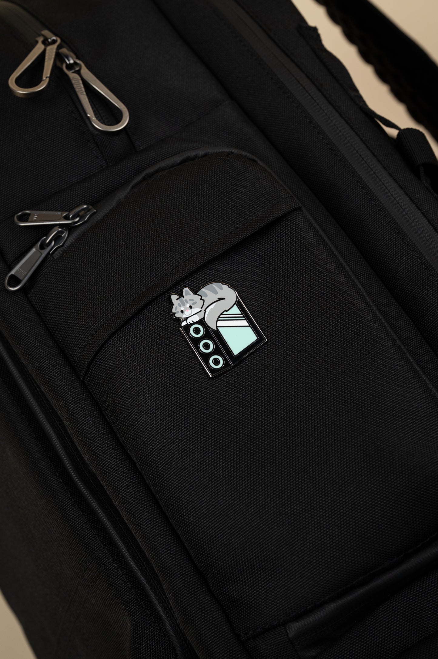 Pins - Linus Cat Tips