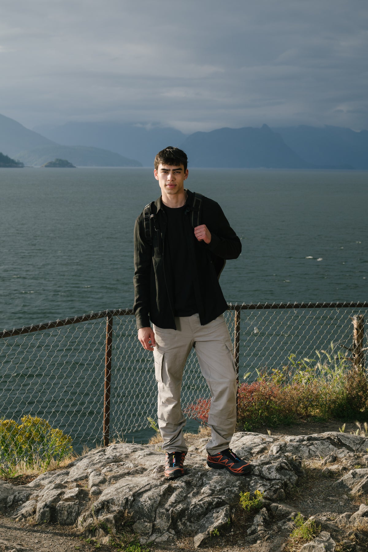 Model: Kai, Height: 6’2”, Size: Medium