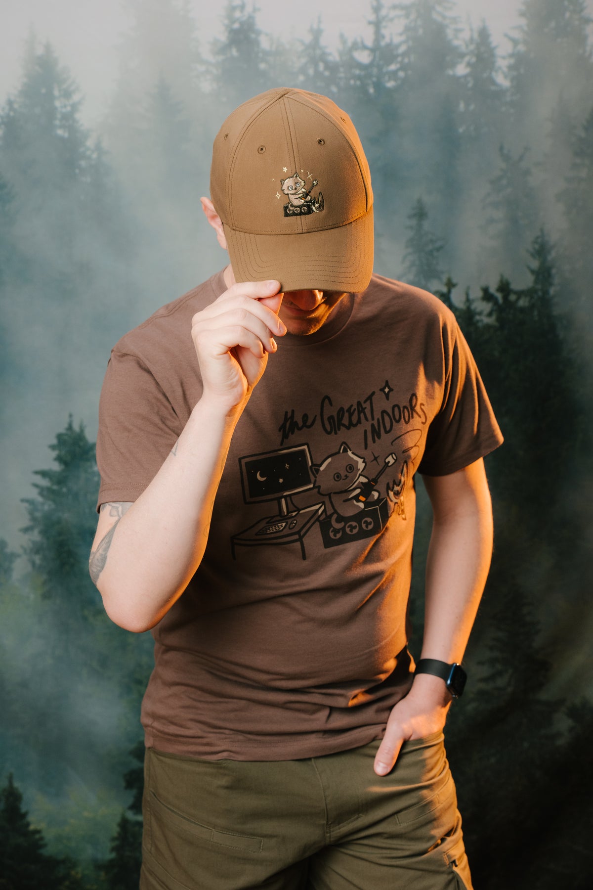 Model: Shawn, Height: 5’7”, Size: Medium