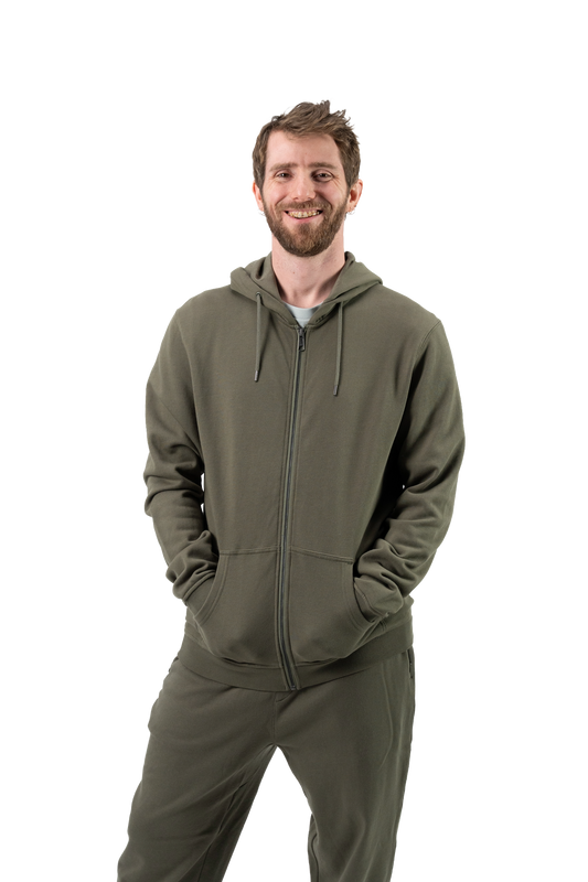 Model: Linus, Size: Medium, Height: 5’6”/168cm