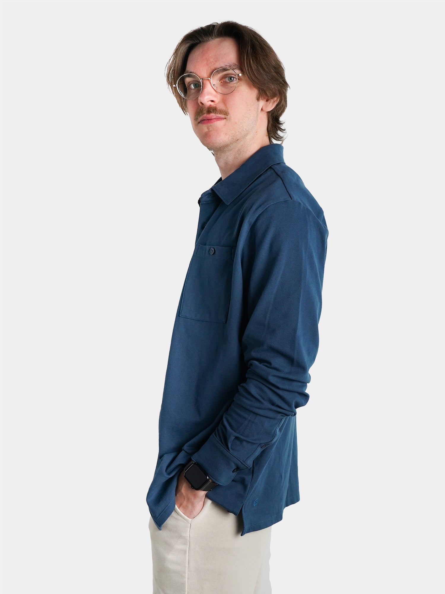 Model: Sven, Size: Small, Height: 6’/183cm