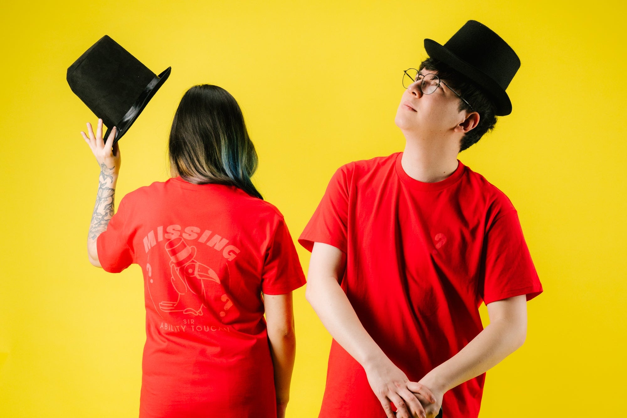 Model: Hiro, Size: Medium, Height: 5’6”/167cm, Model: Peter, Size: Large, Height: 5’10”/178cm