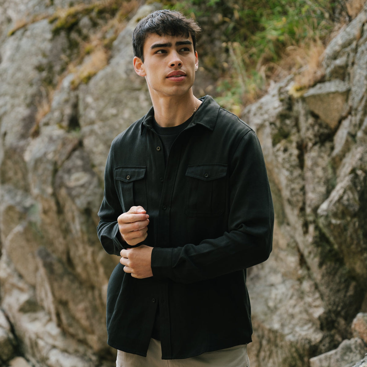Model: Kai, Height: 6’2”, Size: Medium