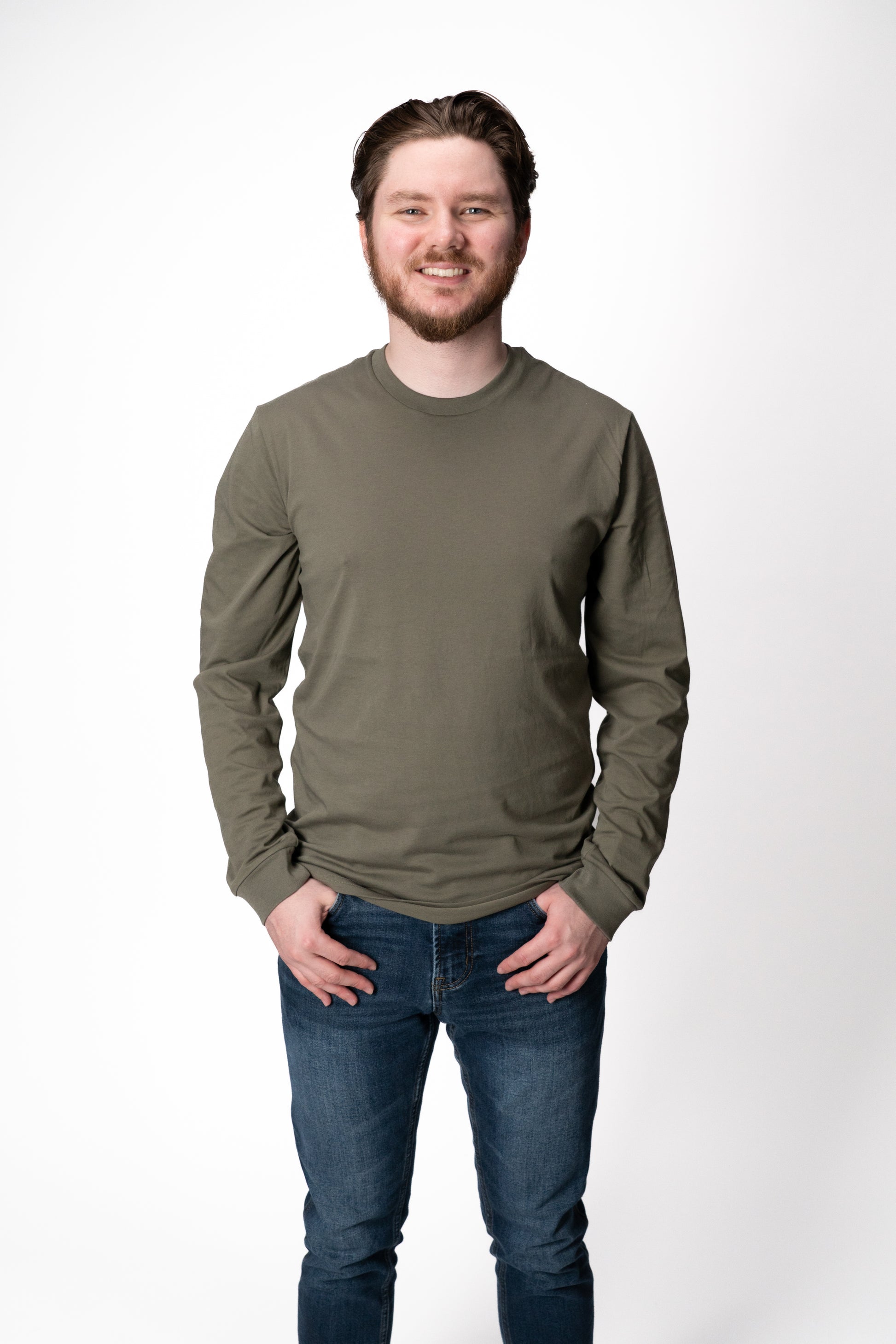 Model: Chewy, Size: Tall Medium, Height: 6’2”/188cm