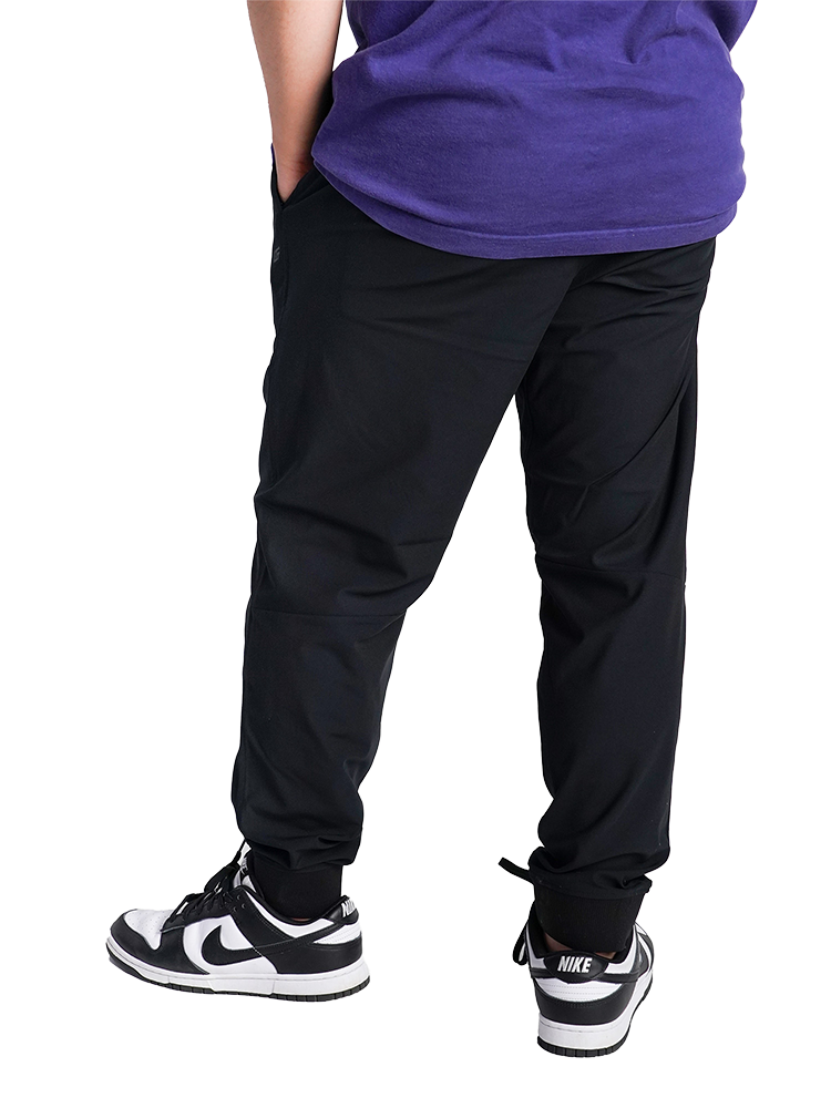 Model: Sammy, Size: Medium / Standard, Height: 5’7”/170cm